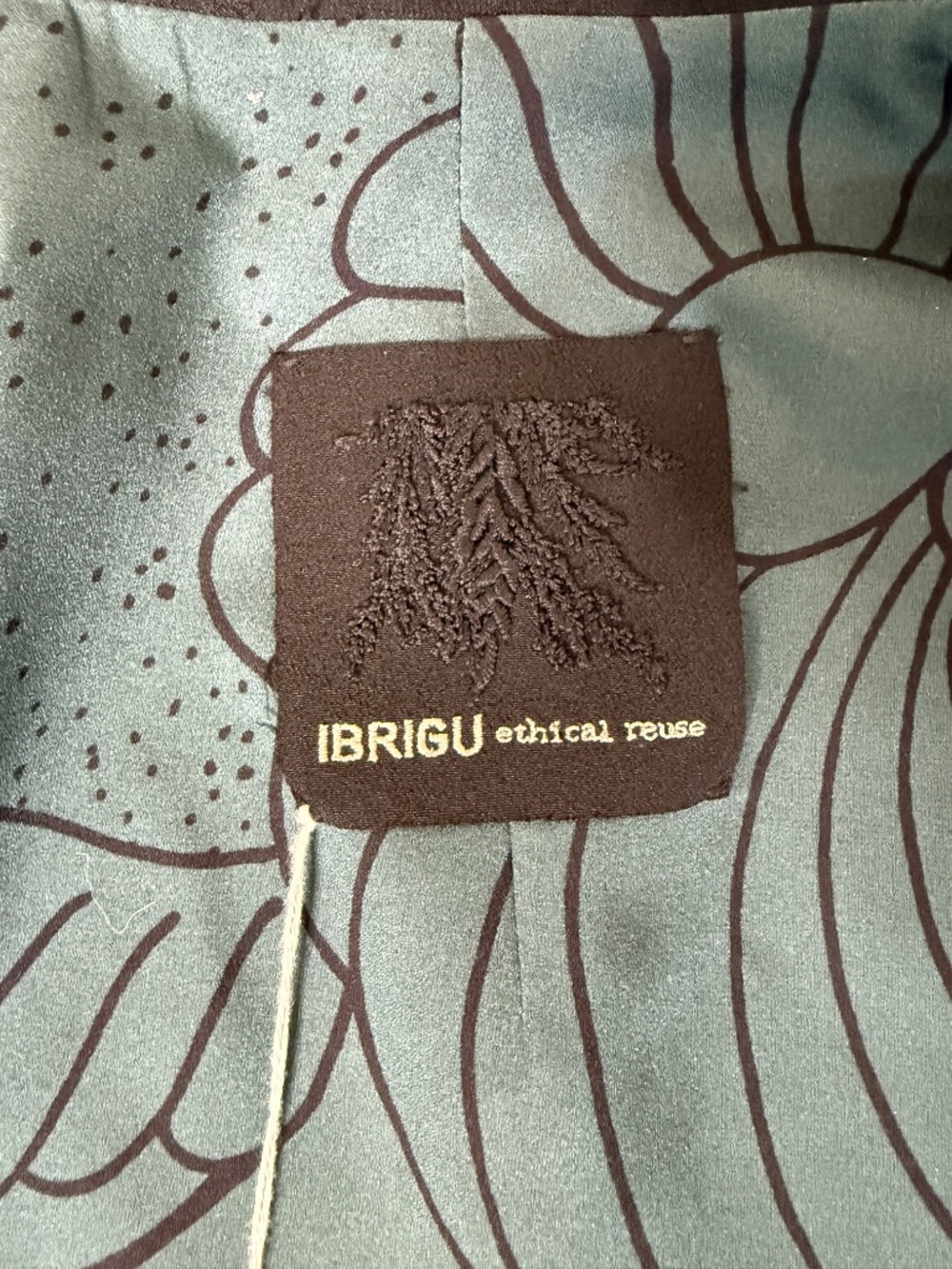 Ibrigu Jacket - Picture 10 of 14